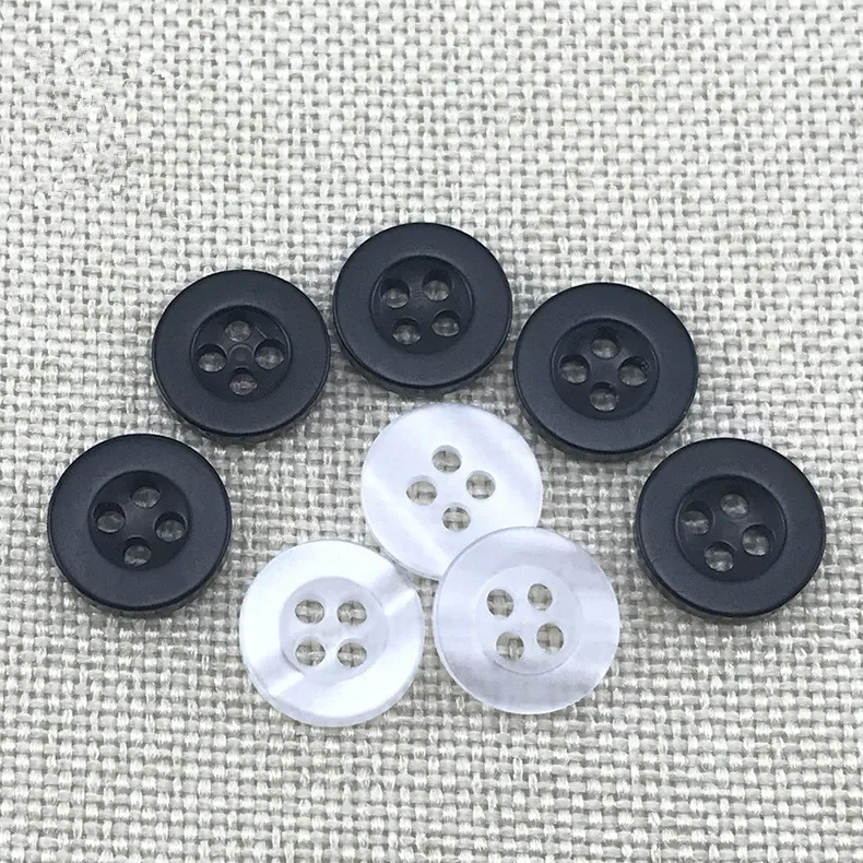 Buttons High-quality Fashion Resin Black and White Buttons Wide-brimmed Shirt Four-eye Buttons DIY High-end Clothing Accessories