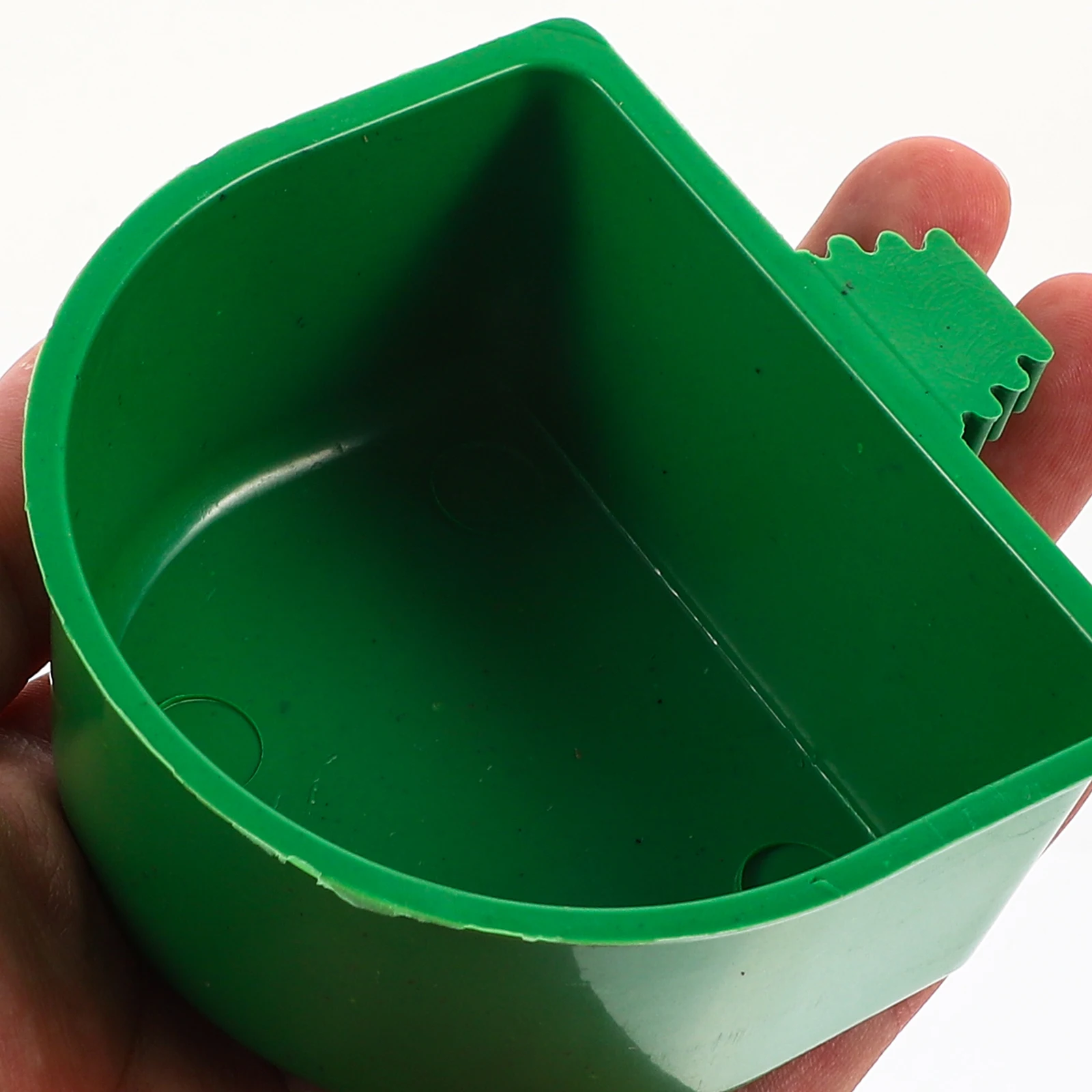 

20 Pcs Bird Food Bowl Cage High Capacity Hanging Pet Feeder Bowls Universal Plastic Green Easy Install Accessories Parrot Water