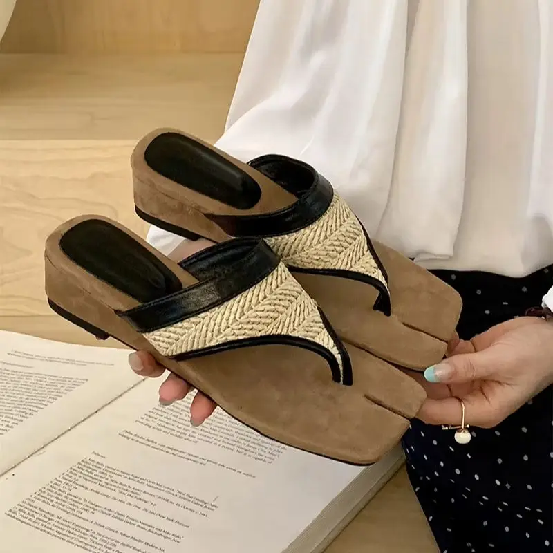 

Black Flip Flops Woman 4cm Low Heel Shoes Beige Plait Wedge Sandals Leisure Summer Slippers Vintage Ladies Beach Shoes