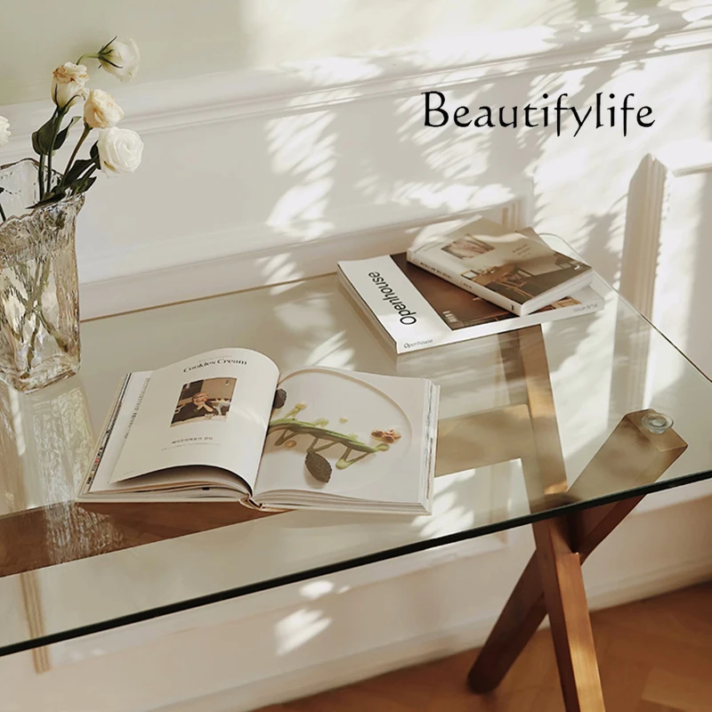 مكتب شقة صغير حديث وبسيط من الخشب الصلب، مكتب من الزجاج المقسى، مكتب كمبيوتر منزلي، طاولة واحدة