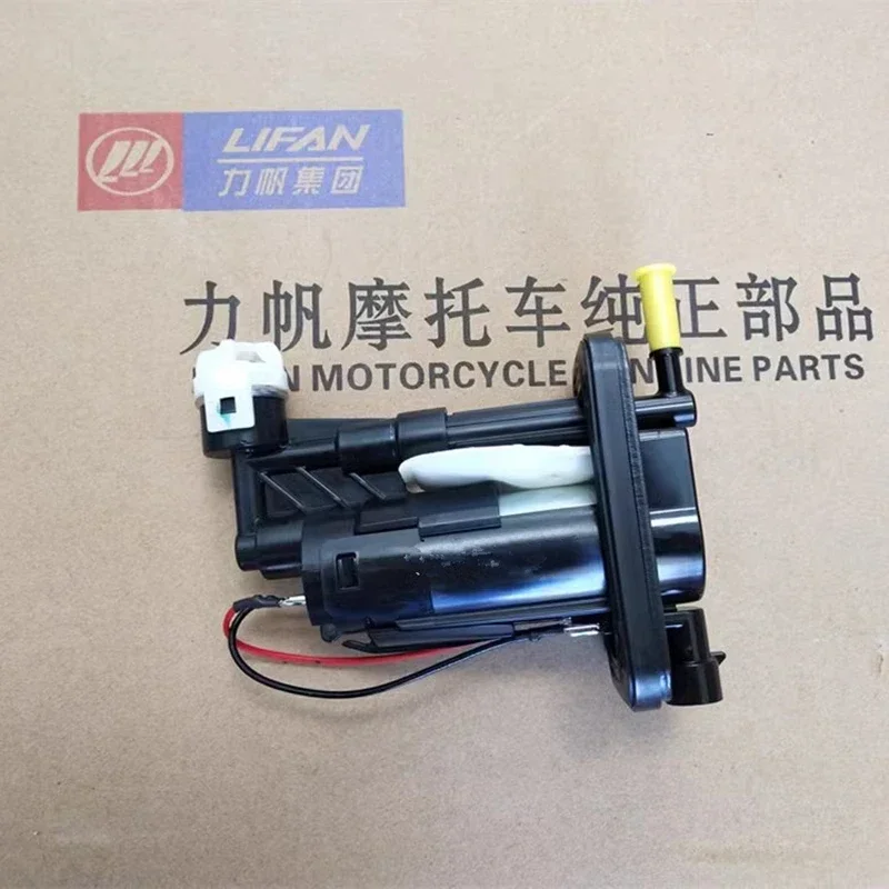 

Motorcycle Engine Parts Oil Fuel Pump Assembly For LIFAN 200cc KPM200 LF200-3B LF150-2P LF150-2G KPM 200