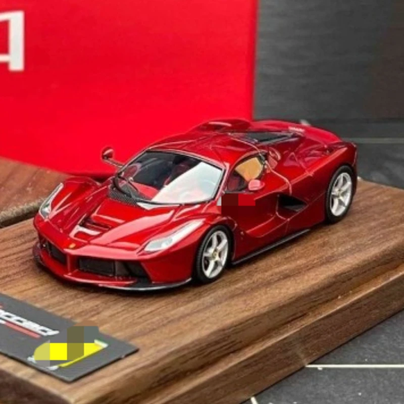 DMH 1:64 LaFerrari Resin Motor Vehicle Toy Die-casting Metal Model