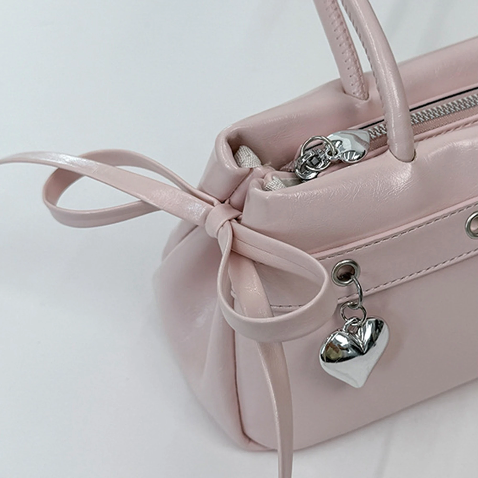 

Stylish Women s Shoulder Bag with Chic Bow Detailing Spacious Handbag for Everyday Use with a Touch of Elegance and Class