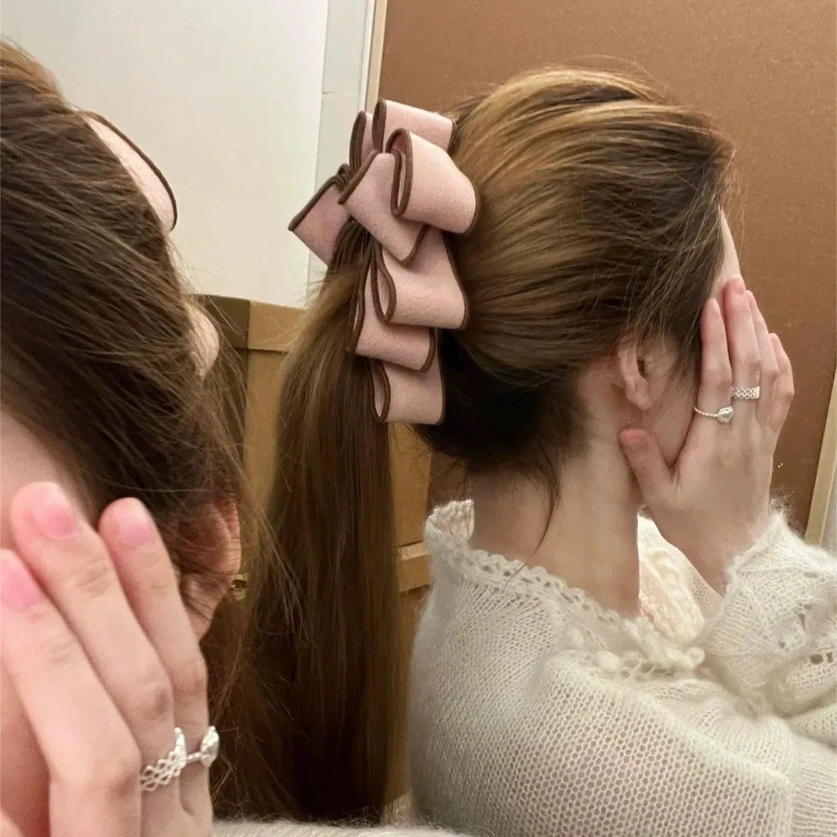 Clip de plátano con lazo coreano para niña y mujer, tocado, pasador de cola de caballo, accesorios para el cabello, dulces populares kpop para adultos, capturas de moda líderes