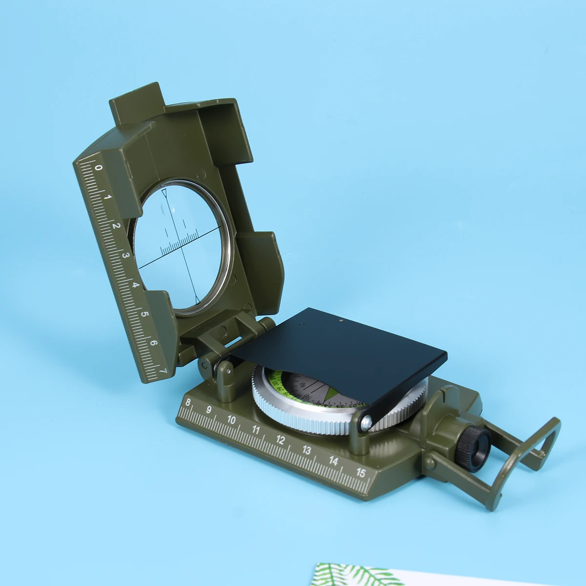 

Military Green Vintage Zinc Alloy Durable Sturdy Shell Outdoor Hiking Compass For Outdoor Camping Travel Navigation Gift