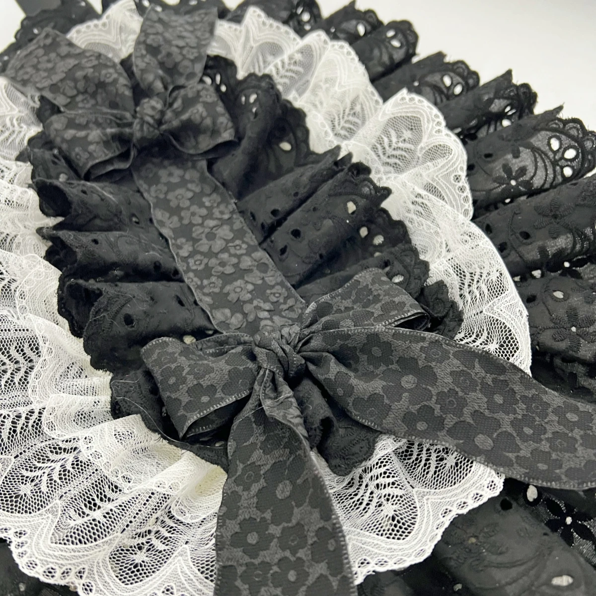 Oryginalny, ręcznie robiony, czarno-biały, koronkowy, haftowany kokarda Lolita Bnt, damski, dziewczęcy, cosplayowy dodatek do włosów, czerwono-biały ozdobny element na głowę.