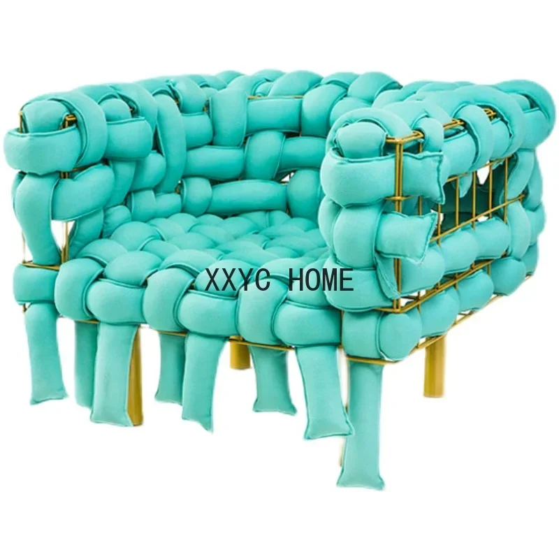 خياطة منسوجة للترفيه كرسي فردي ومزدوج لغرفة المعيشة الإبداعية على شكل درابزين من الحديد المطاوع