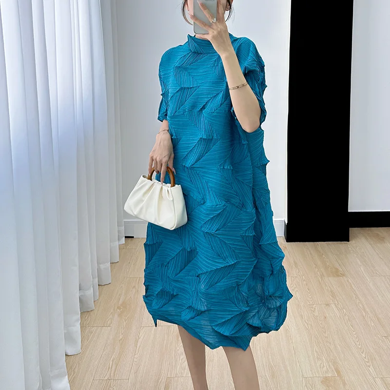 2024 New Spring Age Reducing Slim Fit Design Messy Pleated Dress Loose Fold High Collar A-line Vintage Elegant Long Dress