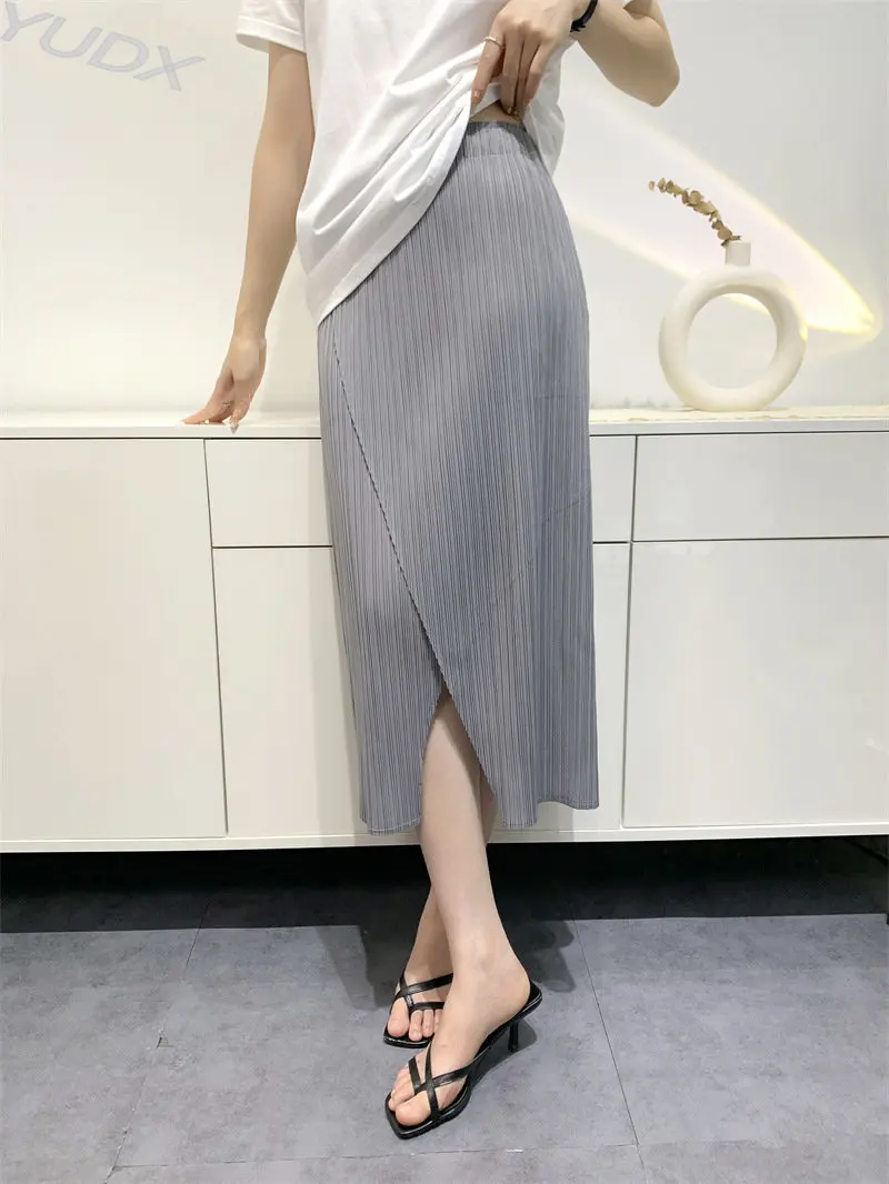 

Miyake 2023 Pleated Half Skirt Open Comfortable Casual Pleated Women Half Skirt Mid-length High Waist Skinny Solid Color Design