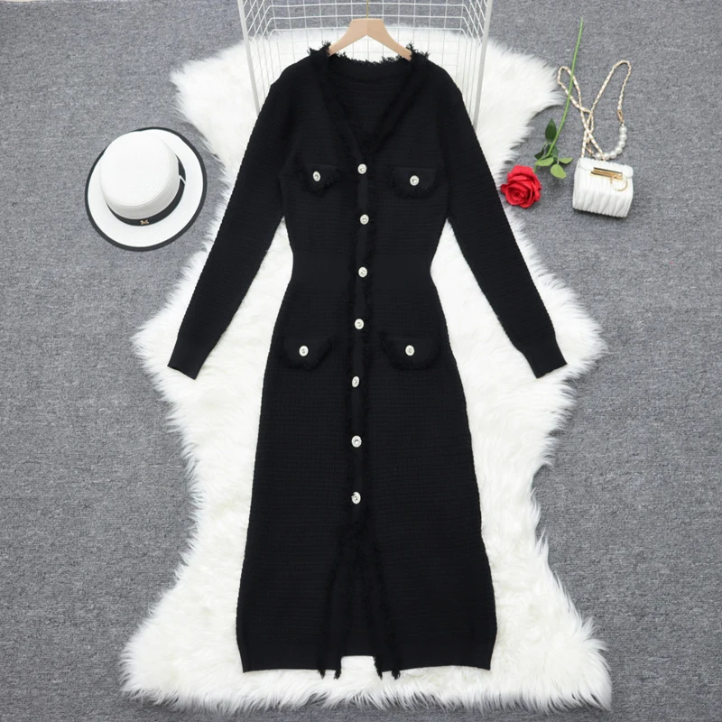 Autumn and Winter the New Rich Daughter French Small Fragrance V-neck Long-sleeved Knitting Thin Temperament Inner Wear vestidos