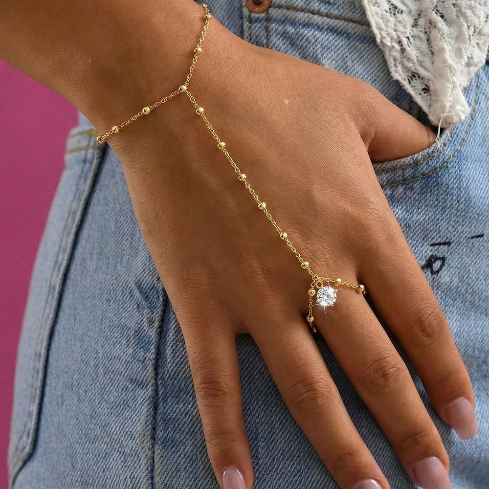 Pulsera de mano con colgante de corazón y luna de circonita para mujer, cadena de mano chapada en oro con cuentas doradas, cadenas de mano delicadas