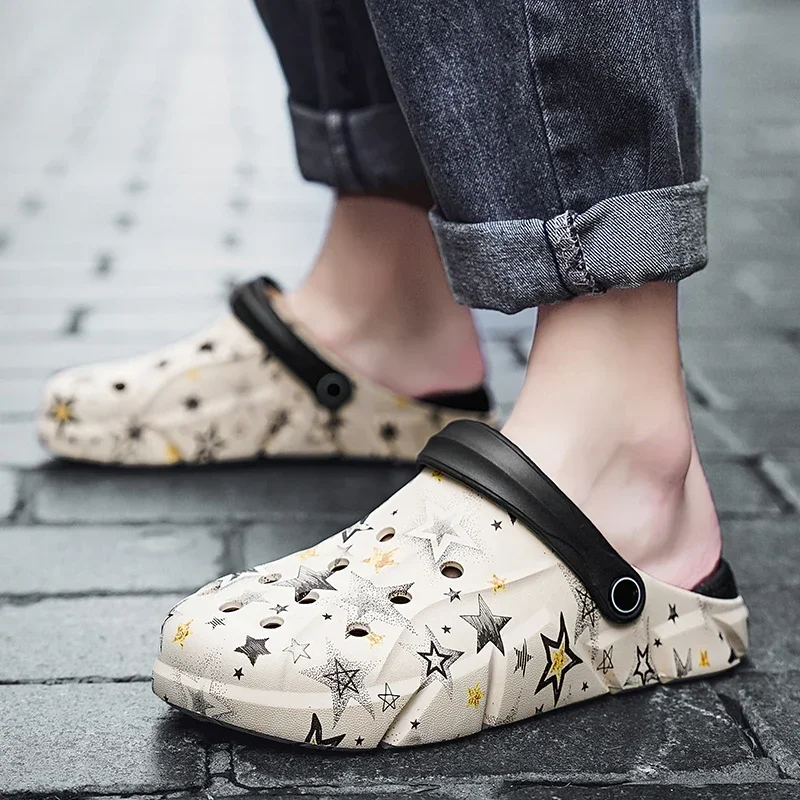 

Обувь для дома и сада, лето 2024, легкие мужские тапочки на платформе, шлепанцы с мягкой подошвой, популярные уличные сандалии, ленивые тапочки