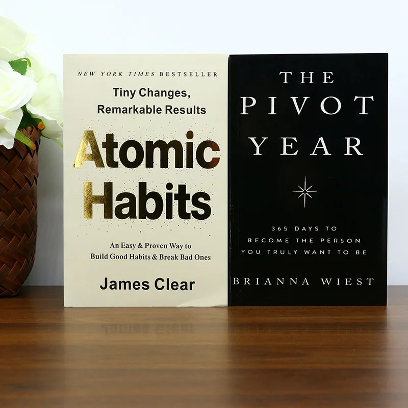 

《Atomic Habits》+《The Pivot Year》 Suitable for commuting study daily habit review annual growth planning Ideal for Chrismas gifts