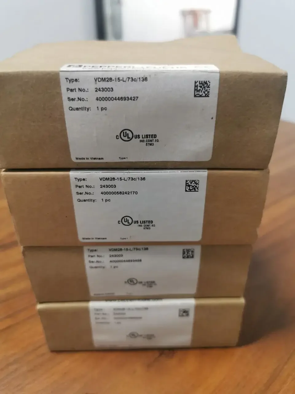 

Новый оригинальный P+F VDM28-8-L-IO/73c/110/122 НО. 218499 фотоэлектрический датчик