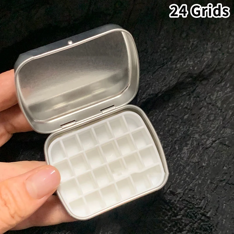 Empty Watercolor Palette Portable Plastic Multi-function Painting Box    Empty Watercolor Paint Dispenser Iron Box