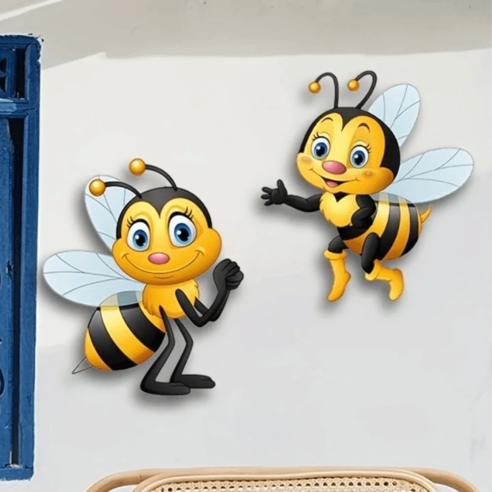 2Pcs 2D Flat Acrylic Cartoon Bee Wall Decor Waterproof Rainproof Bee Fence Wall Ornament Sun Resistant Anti-Fade