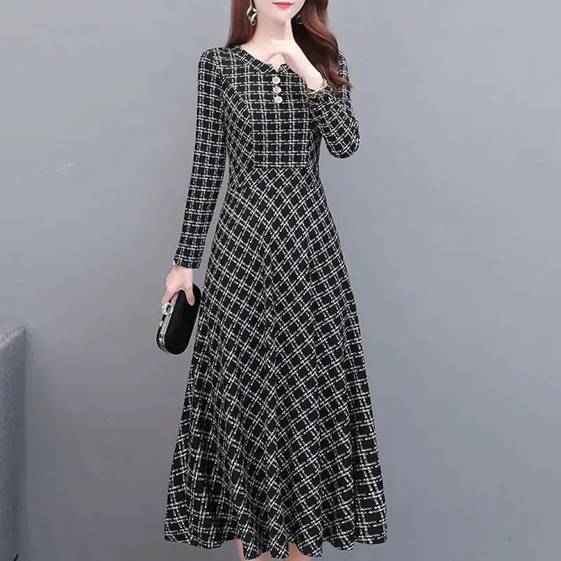 2023 Women New Spring and Autumn Fashion Plaid Covers Her Belly Temperament Slim Fit Knee Length Large Swing Dress