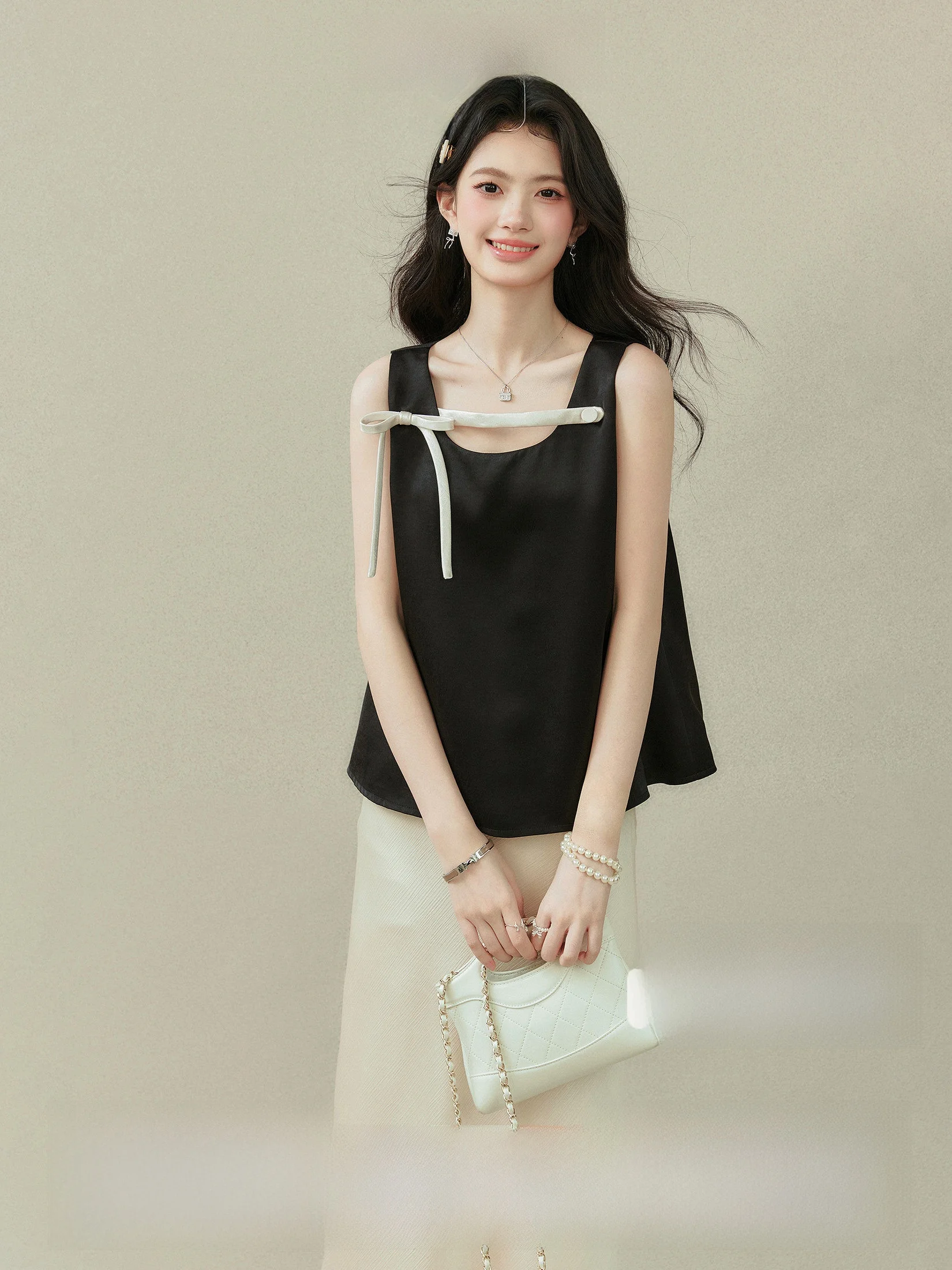 

Bla Strapl Vest Women's Faionable Square Collar Top by Wang Yuxi Commute Sle Pure Color 2025 New Summer Vest