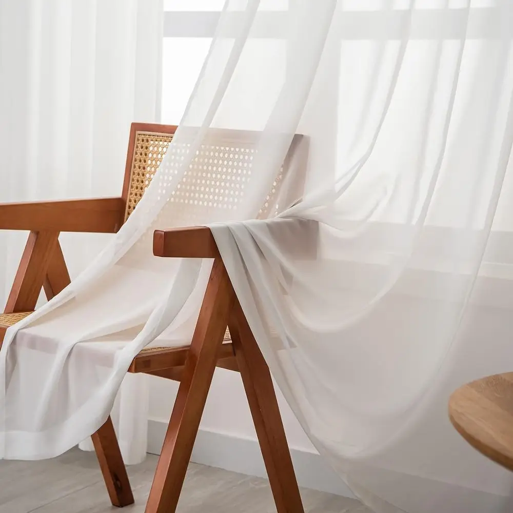 ผ้าม่านจีบแบบกรองแสงสีขาวนวล 66 กว้าง x 102 ยาว สำหรับห้องนั่งเล่นและห้องนอน เหมาะสำหรับประตูบานเลื่อน