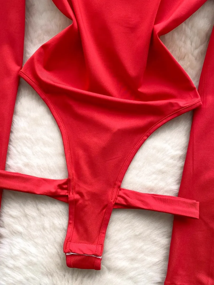 بدلة قفز نسائية مثيرة مفرغة بدون ظهر وأكمام طويلة من Foamlina بقصة ضيقة باللون الأحمر للفتيات في الشارع بدلة رومبير