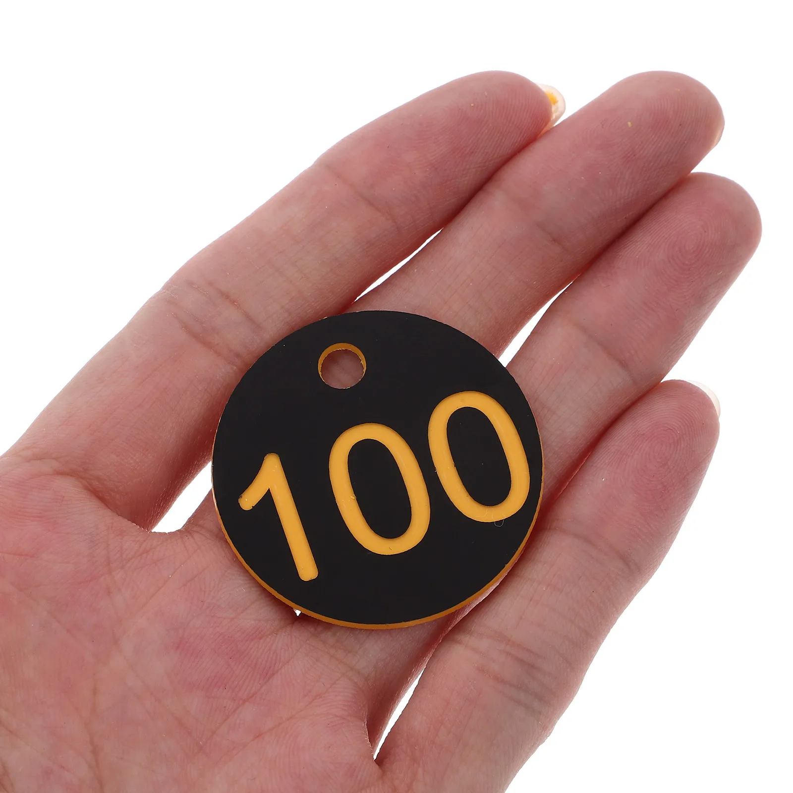 100 قطعة من علامات المفاتيح البلاستيكية المرقمة خفيفة الوزن للمفاتيح معرف الأمتعة رقم التنظيم سحر البلاستيك مرقمة