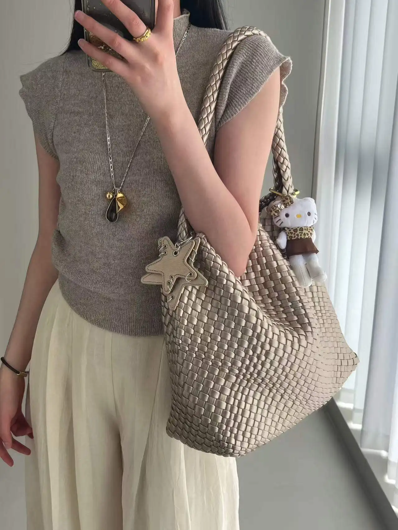 

YMBHZ Large Capacity Basket Tote Bag in Champagne Color Hand Woven Soft Leather Shoulder Bag for Everyday Use Korean Style