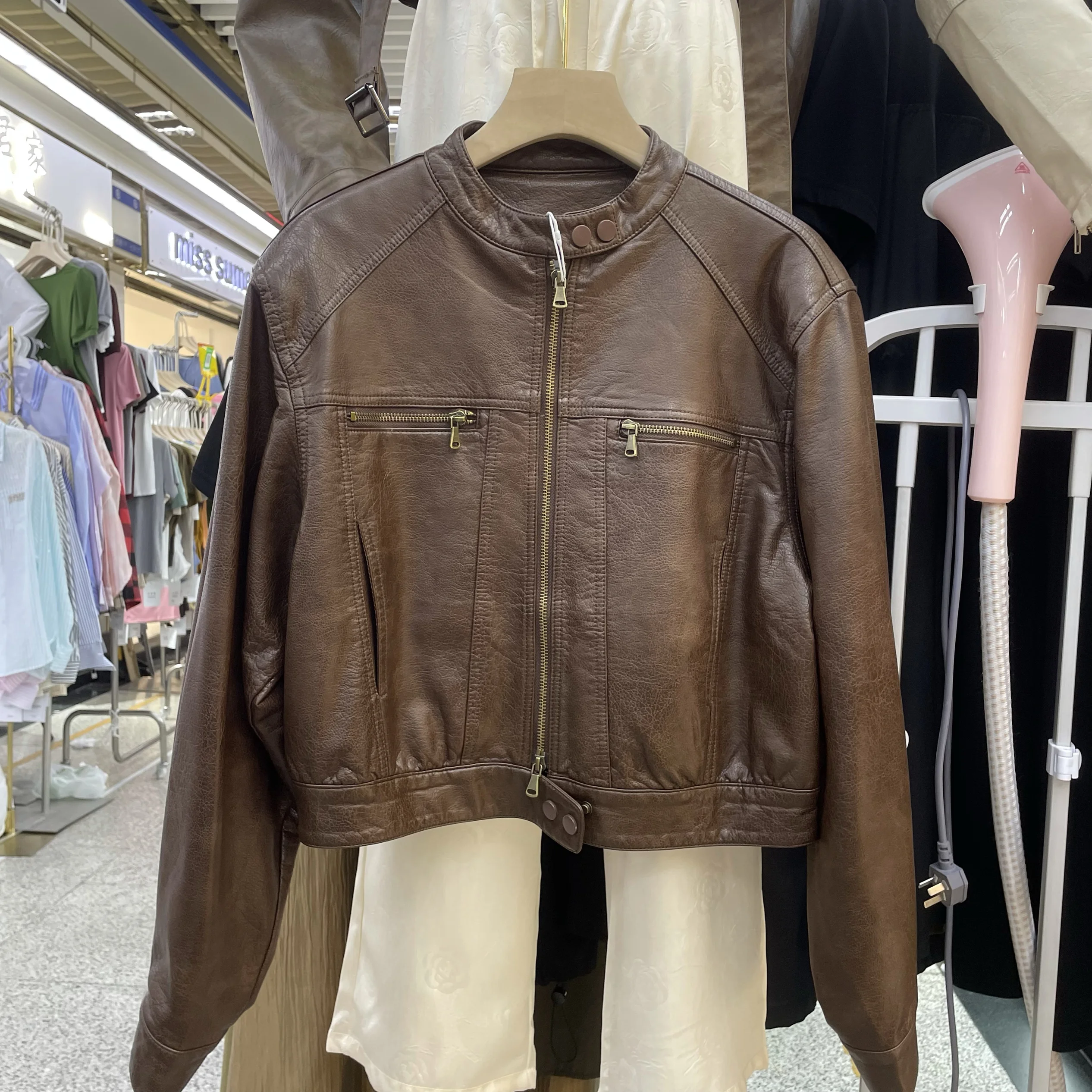 

Sli ort Biker Leather Jaet Women's 2024 New Design Cool Stand Collar Zipper Sve Long PU Leather Coat for Young Women