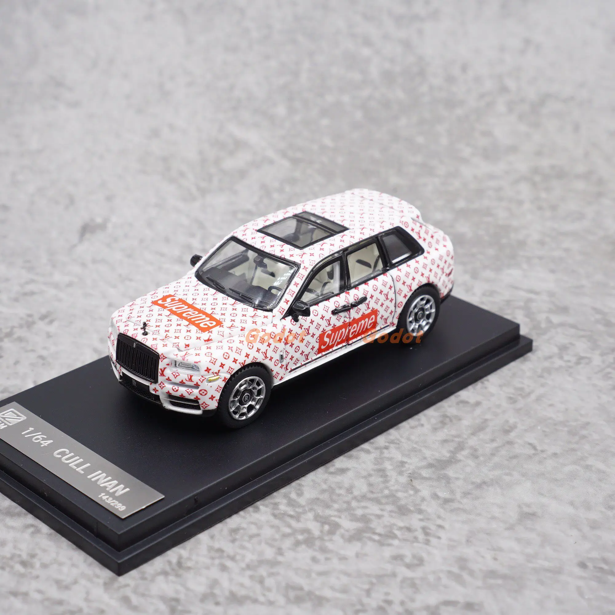 dcm-1-64-scale-diecast-alloy-cullinan-off-road-vehicle-toys-cars-model-classics-nostalgia-adult-gifts-souvenir-static-display