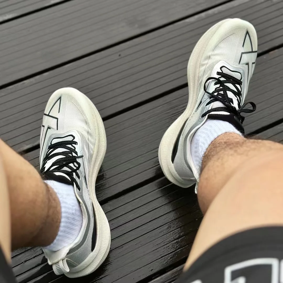 

XTEP 2000 Miles Second Generation Men's Running oes Training Sports oes Breathable Me Upaded Version for Long Distanc...