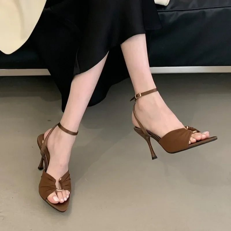 Stiletto Heels 2025 Summer New Pleated Metal Button Pointed Toe Open Toe Cool Mopping Sexy Stiletto Heel image 3