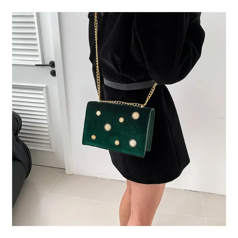 Bao Joker Golden Velvet Handbag 2024 Early Spring New Fashion Shoulder Bag Temperament Ladies Armpit Shoulder Bag