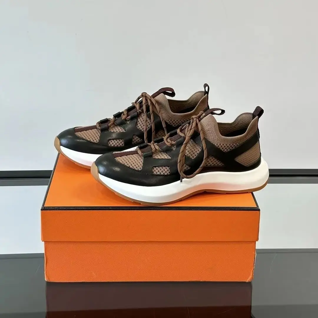 Sneakers Unisex in Pelle e Rete con Blocchi di Colore Marrone e Nero per Uomo e Donna