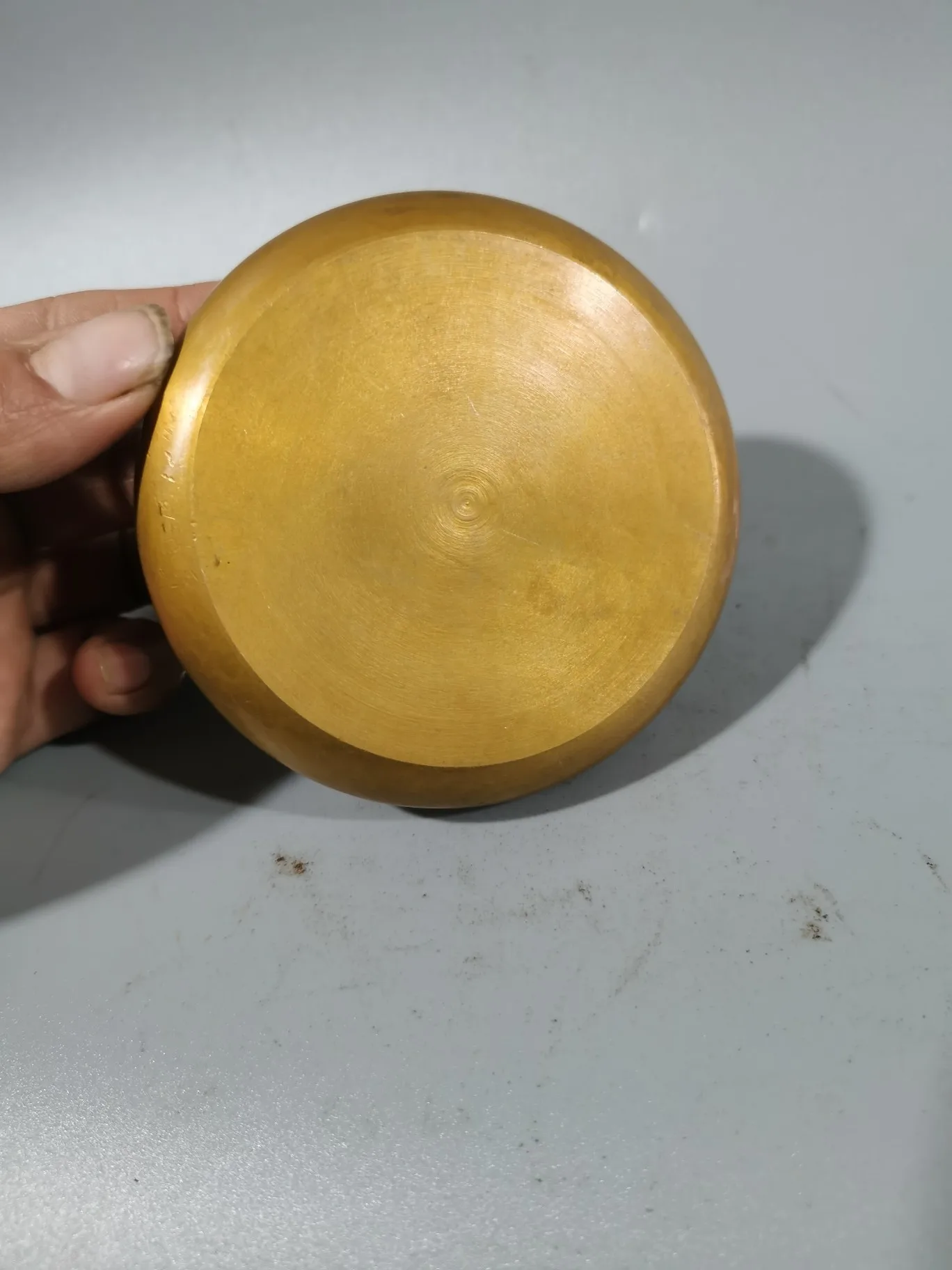 Metal Round Ashtray Portable Golden Brass Ashtray Office Car Creative Cigar Ashtray