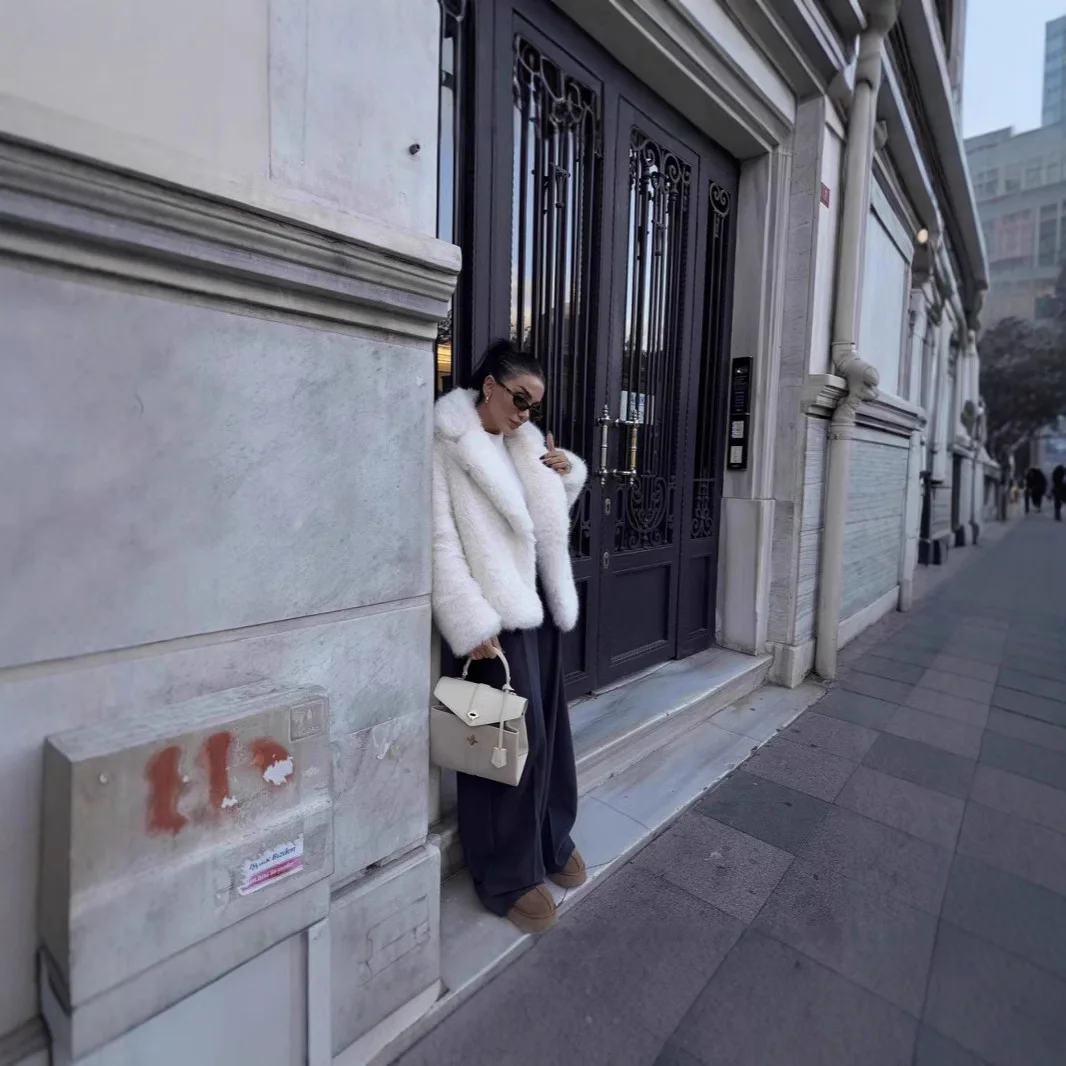 Mulheres casacos de pele do falso jaquetas de pele curta sólida lapela gola manga longa ponto aberto grosso pele quente solto casual 2025 outono inverno