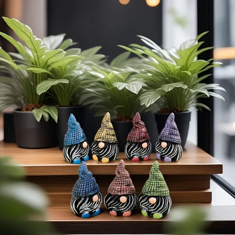 7-Piece Set of Dwarf Elf Mixed Micro Landscape Garden and Courtyard Decoration Accessories Can Be Used for Desktop Computers, Ca