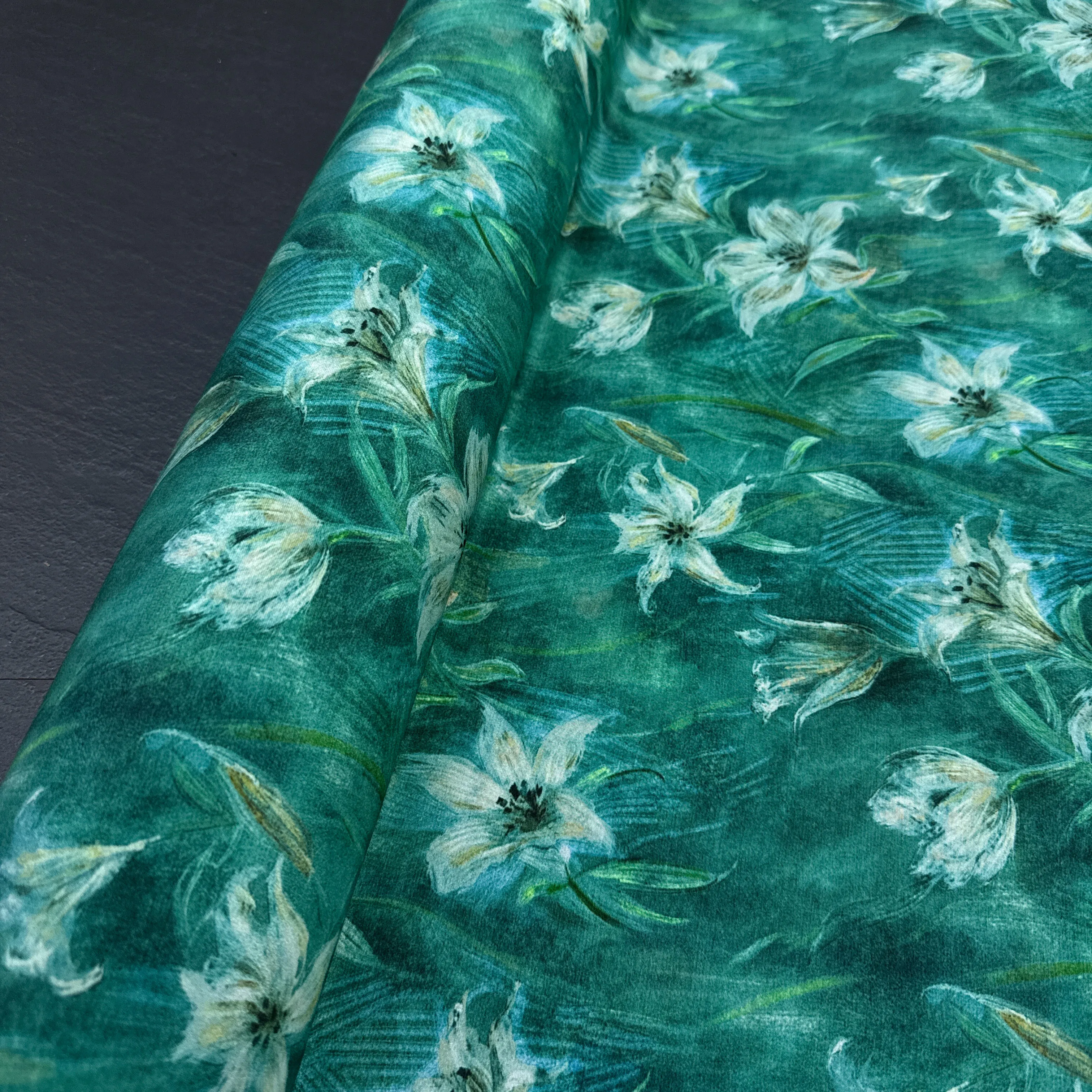 White Floral Printed Stretch Grass Green Silk Crepe de Chine Fabric for DIY Sewing Dress Pajamas Comfortable Silk Fabric FR7005 view 3