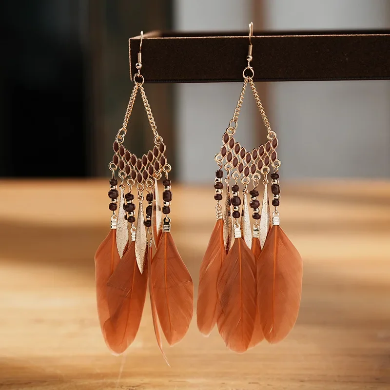 Boheemse Etnische Veren Bengelen Oorbellen Voor Vrouwen Trendy Lange Kwastjes Kleurrijke Kralen Drop Oorbellen Meisje Vrouwelijke Boho Sieraden