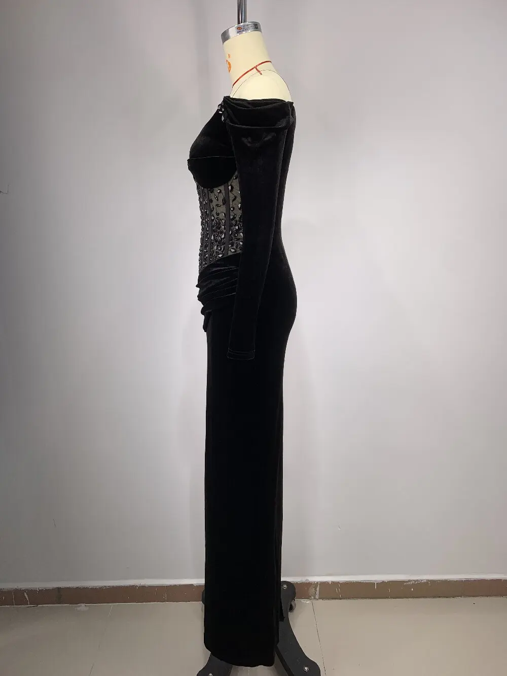 Vintage Fashion V-neck Black Dress For Women Flash Diamonds Off Shoulder Long Sleeves Chic Backless vestidos (72h Shipment)