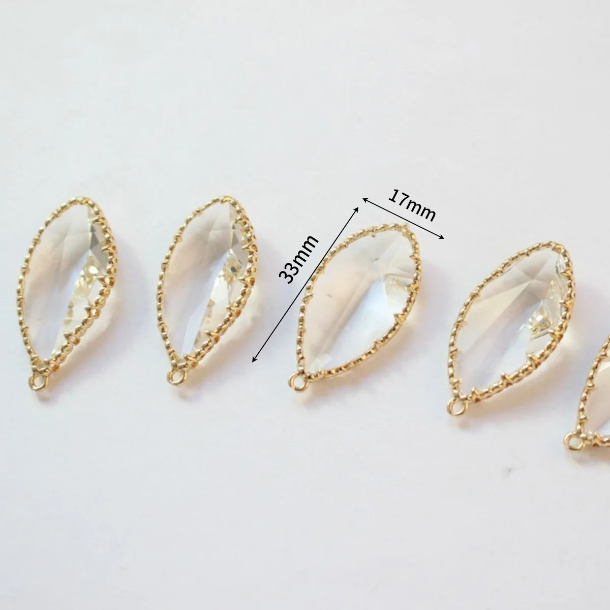 4pcs Lace Edge Color Preserving Pendant,clear glass Irregular Charms with Loop for DIY Earring Necklace Jewelry Making Supplies