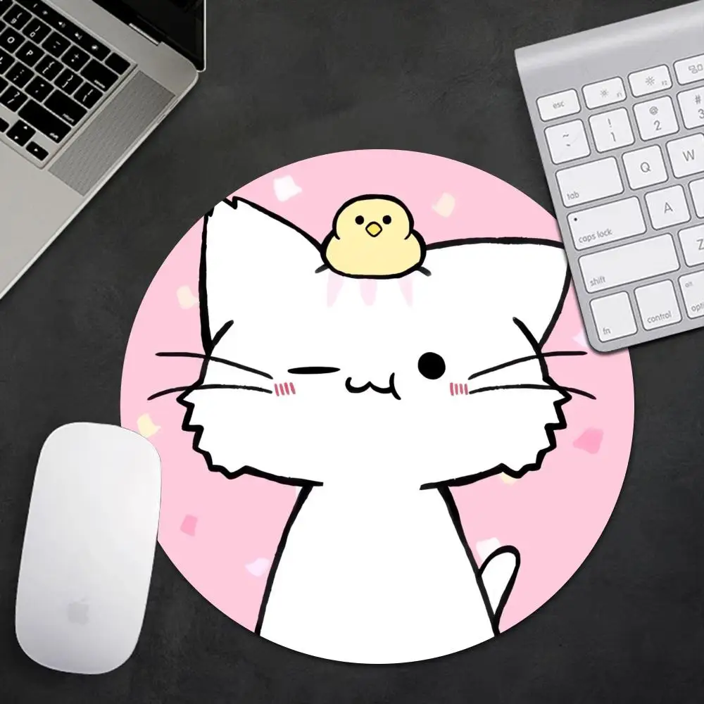 Creative Cute Kawaii Cat Pattern Small Round Mouse Pad Natural Rubber Non-Slip Desk Mat 22x22 cm Home Office Mat Gift for Friend