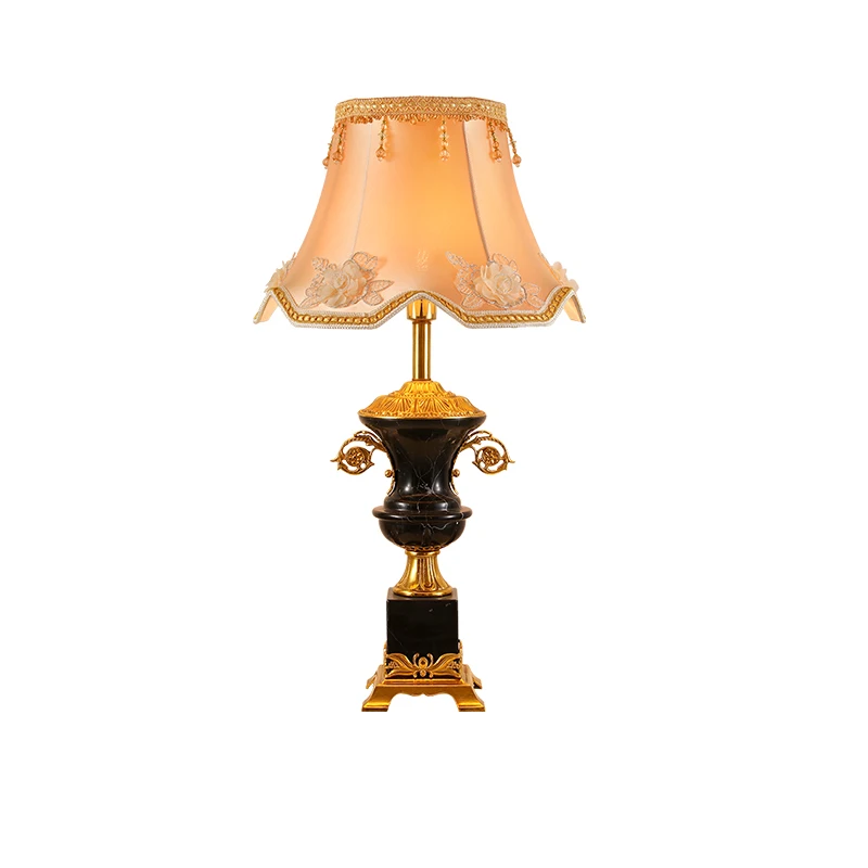 European Luxury Villa Hotel Living Room Decoration Brass Fabric Table Lamp French Study Bedroom Bedside Copper Desk Light