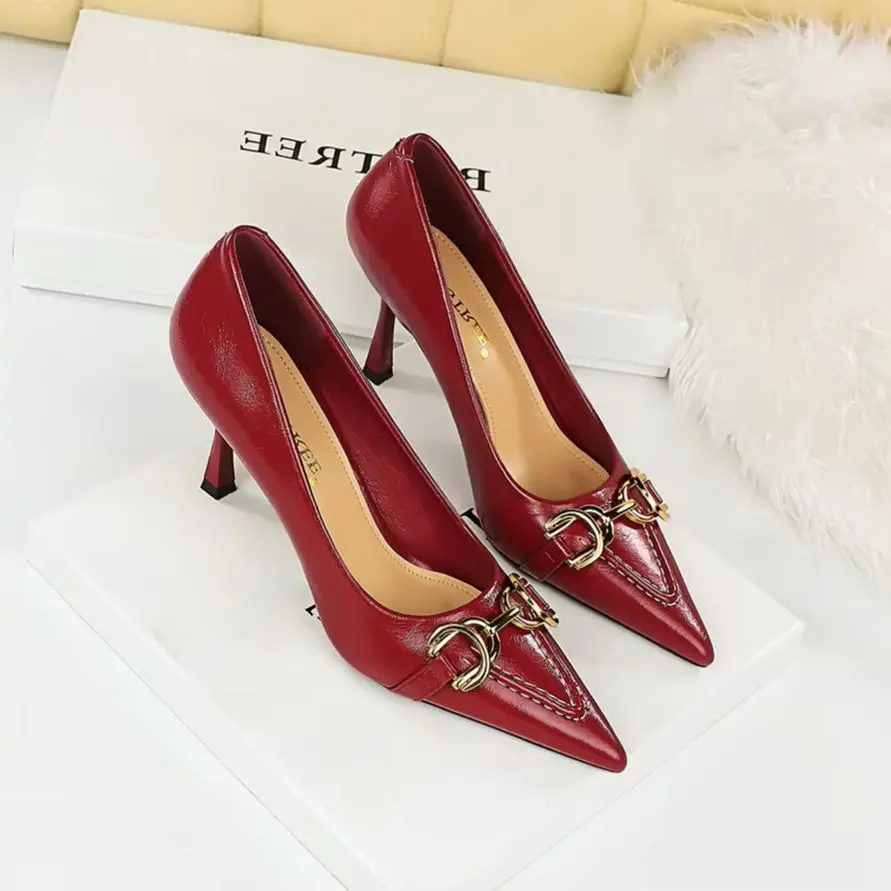 Обувь BIGTREE, элегантные женские туфли-лодочки, женская обувь на металлических пуговицах на каблуке «котенок», банкетная обувь на шпильке, остроконечные туфли на высоком каблуке, размер 34-40 Обувь BIGTREE, элегантные женские туфли-лодочки, женская обувь на металлических пуговицах на каблуке «котенок», банкетная обувь на шпильке, остроконечные туфли на высоком каблуке, размер 34-40