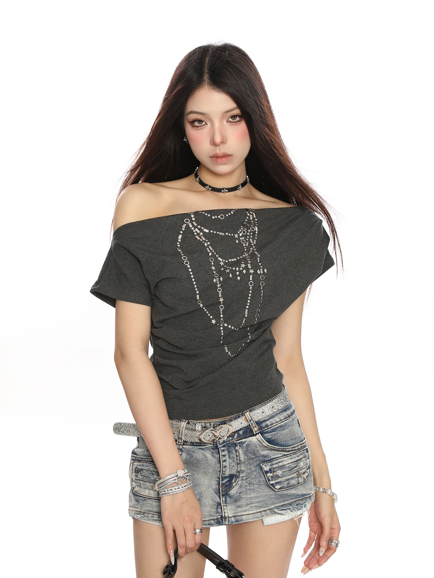 

High Quality Hot Selling Wholesale Rivet Necklace Swing Collar Slanted Shoulder Short Sleeved T-shirt Women's One Shoulder Top
