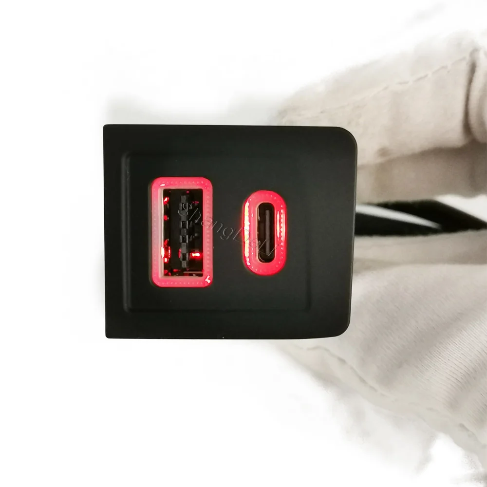 Obrázek 5: 12V/24V auto dvojí nabíječka nástrčkový QC3.0 USB PD typ C nabíjení vývod energie adaptér telefon nabíječka odpovídat pro multivan T5 2003-2009