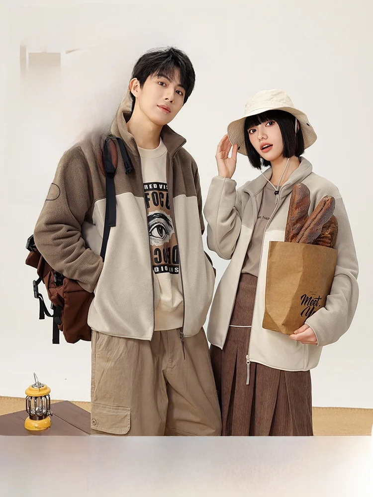 

Утепленная плюшевая куртка Snowy Couple 2026: Новинка осени, унисекс, из полиэстера, прямого кроя, с длинными рукавами