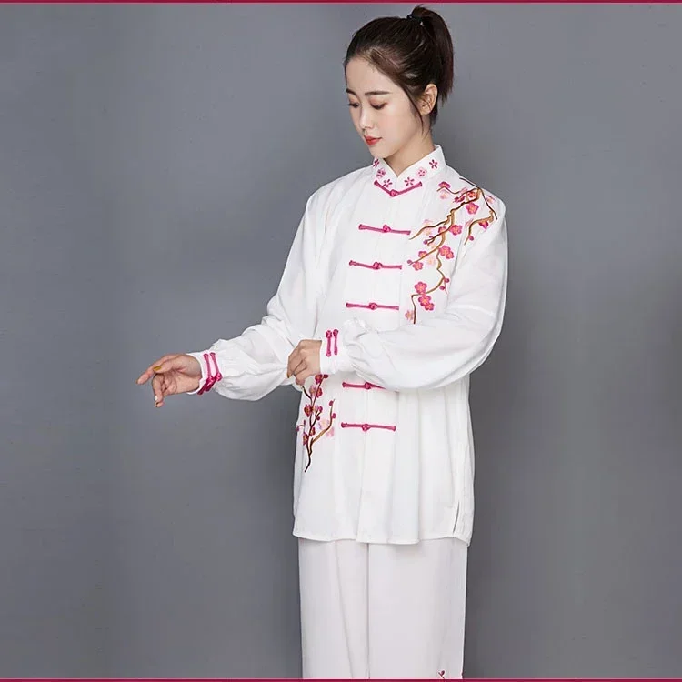 Tai Chi เสื้อผ้า Taiji Kung Fu เครื่องแบบ Unisex เย็บปักถักร้อย Elegant ศิลปะการต่อสู้สวมใส่ประสิทธิภาพการแข่งขันชุดสามชิ้น