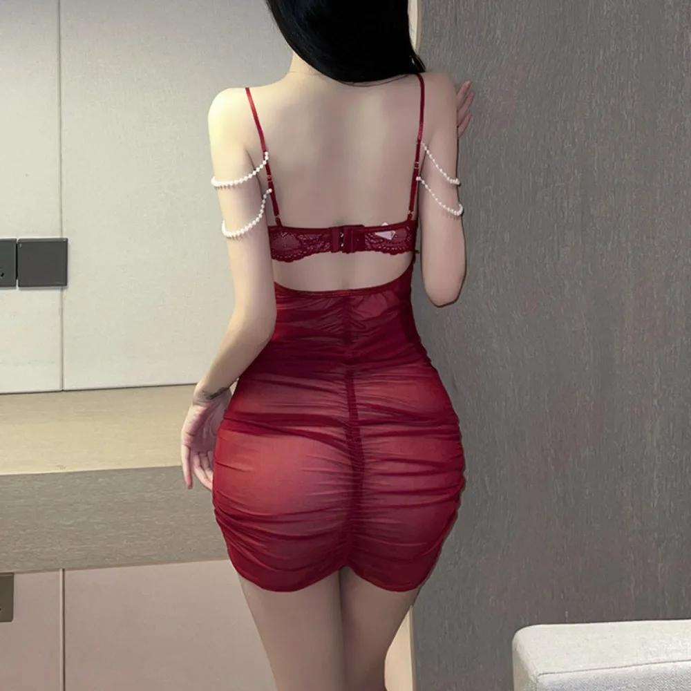 مثير عميق الخامس انظر من خلال اللؤلؤ سلسلة فستان بحزام الجوف خارج الظهر مطوي ضيق التخسيس ملابس خاصة الملابس الداخلية النسائية العصرية
