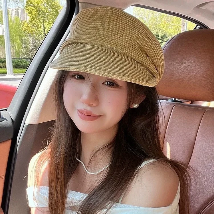 Japanese-style Women’s Spring Straw Beret: A Chic, French-inspired Straw Hat with A Unique, Trendy Newsboy Cut