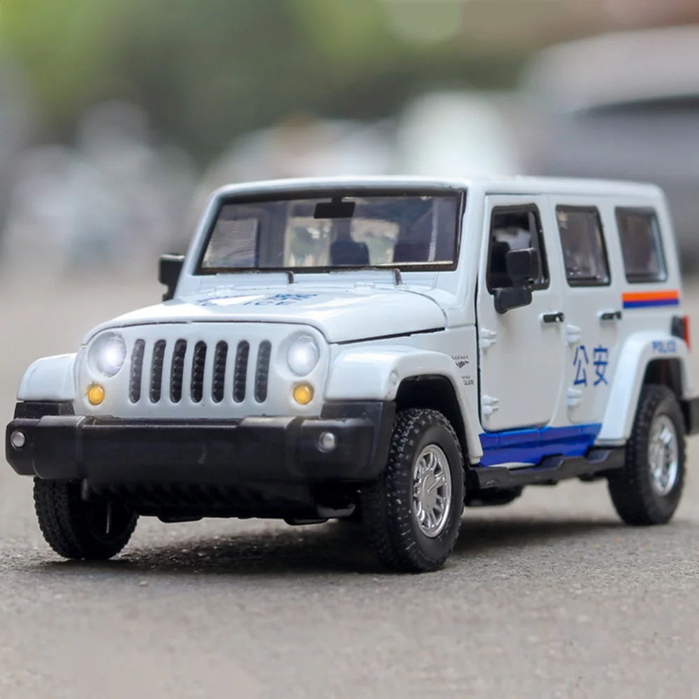 1:32 Scale Wrangler Rubicon Police Car Toy Model 4 Doors Opened Sound Light Alloy Body Off Road Vehicles Collection Kids Gifts