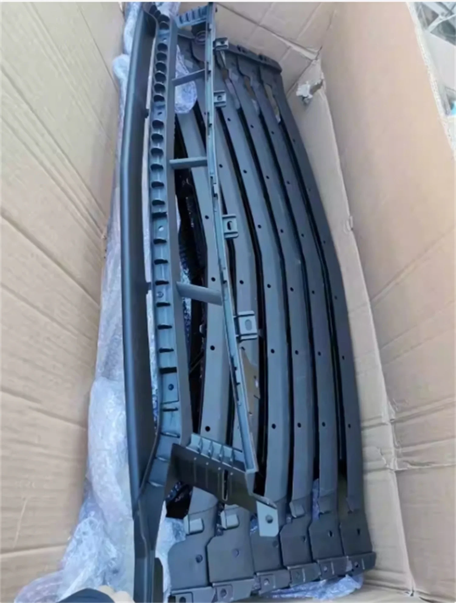 

Подходит для решетки переднего бампера автомобиля для маски Cadillac CT6, решетки радиатора, нижние решетки, решетка воздуховыпускного отверстия